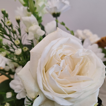 Lakeside Blooms Basket