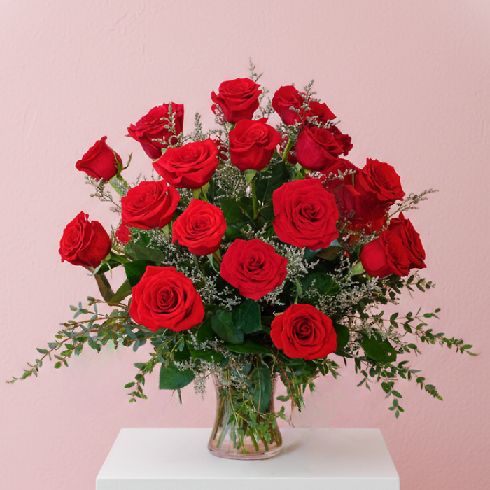 Lovestruck, Lovestruck (2 Dozen Red Roses)