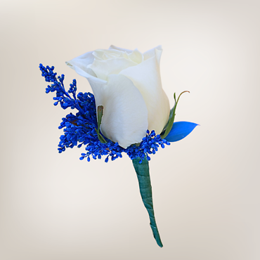 Royal Romance Boutonniere