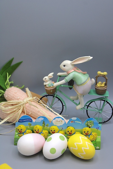 Fun Easter Basket Combo 10\'\' + Flowers