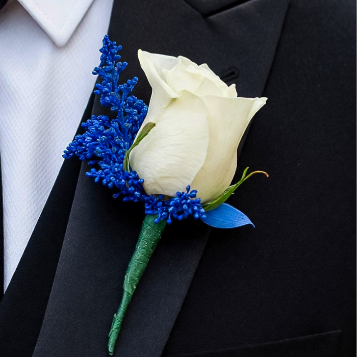 Royal Romance Boutonniere